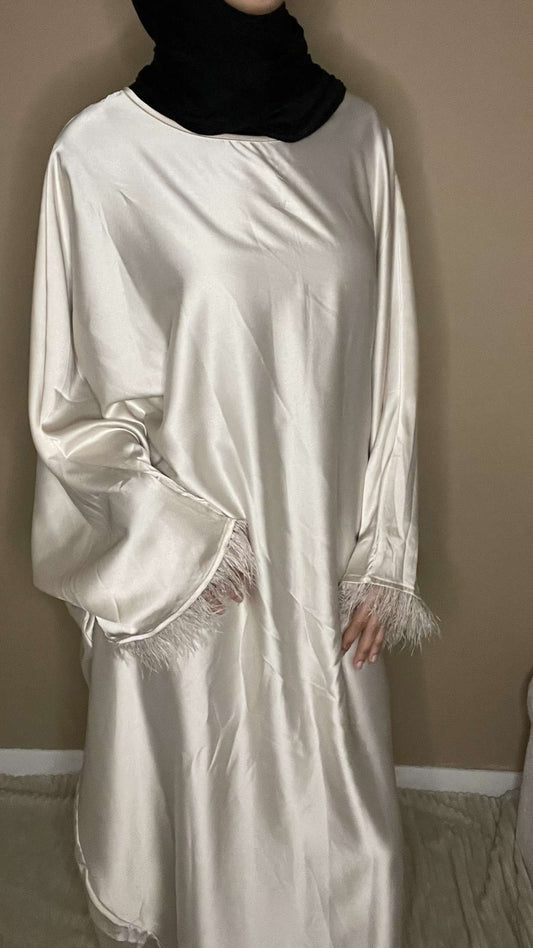 Abaya à plumes Crème