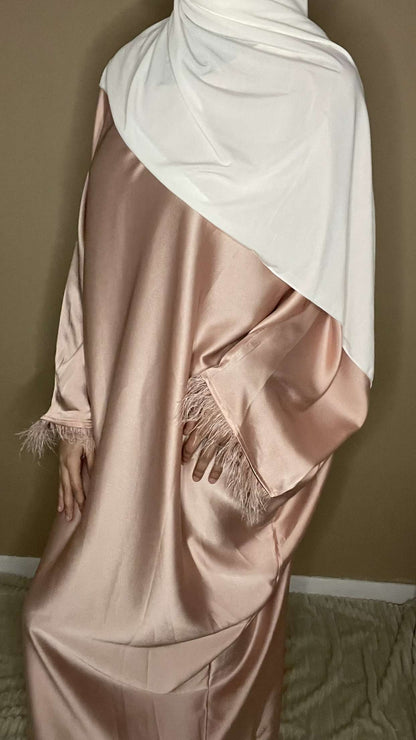 Abaya à plumes Rose bonbon